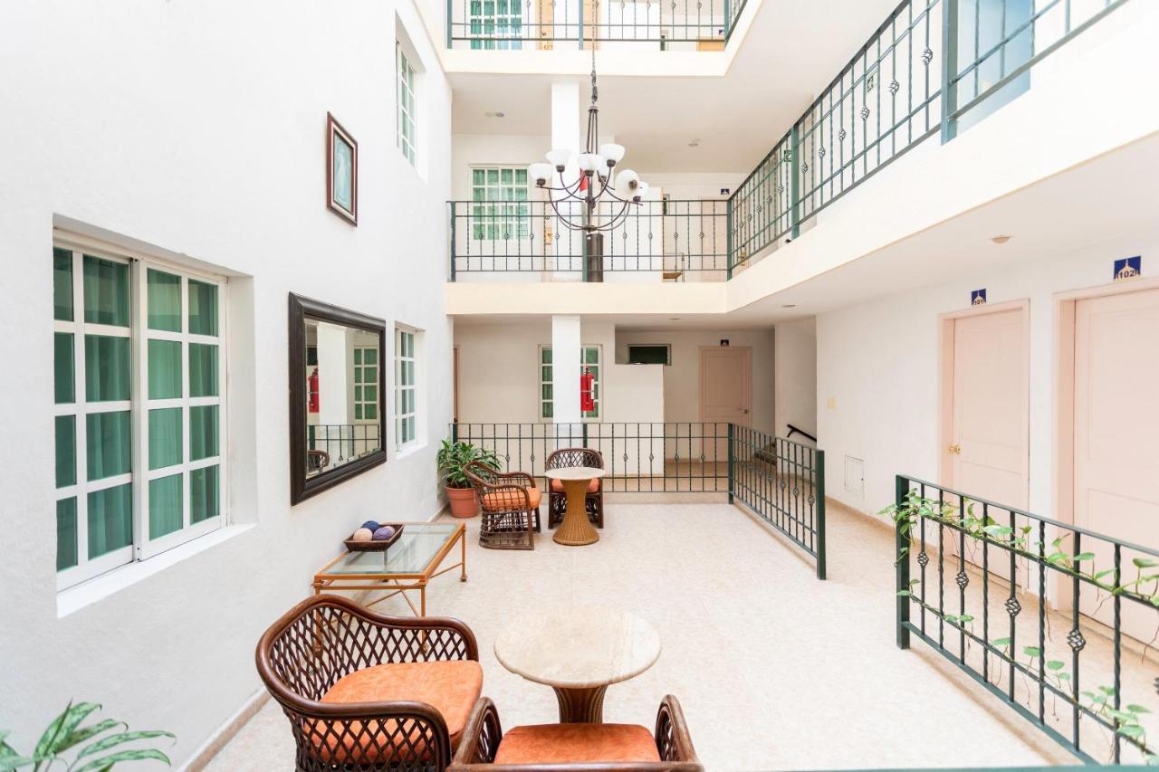 Hotel Gandhi Chetumal Bagian luar foto