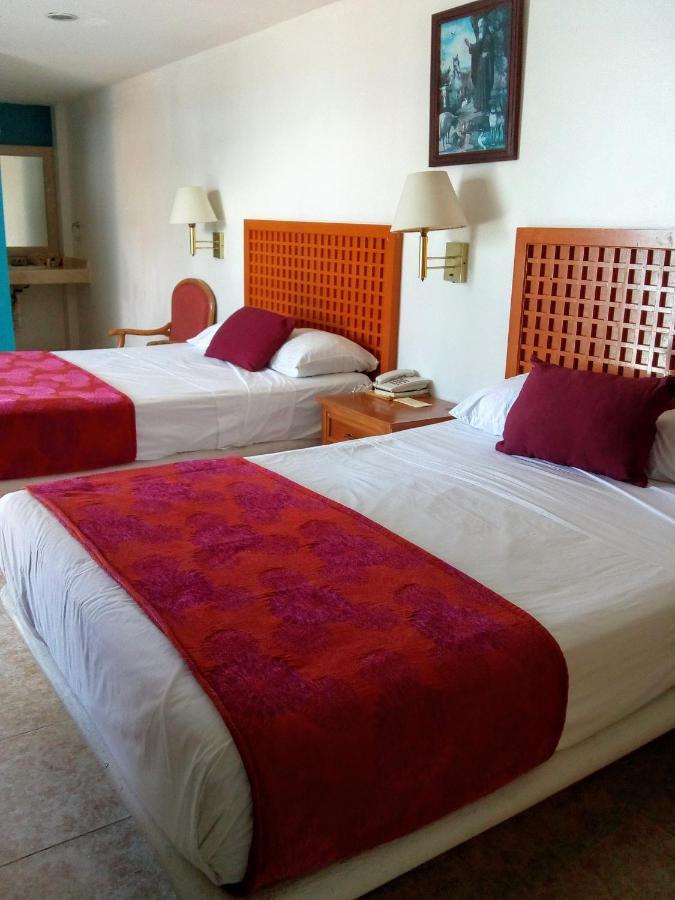 Hotel Gandhi Chetumal Bagian luar foto