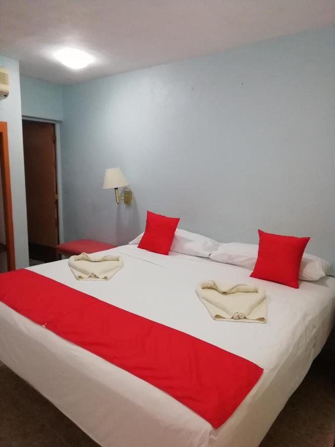 Hotel Gandhi Chetumal Bagian luar foto