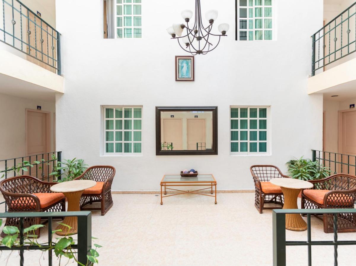 Hotel Gandhi Chetumal Bagian luar foto